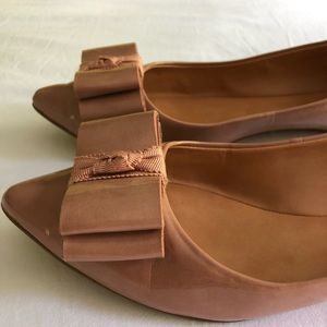 Women’s J. Crew Size 8 Emery Patent Bow Flats.